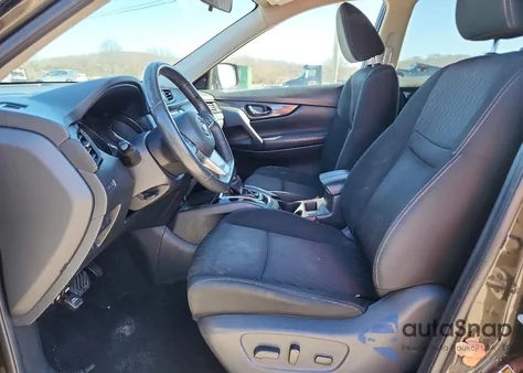 2017 Nissan Rogue S z USA, uszkodzony, nr VIN KNMAT2MT1HP560396